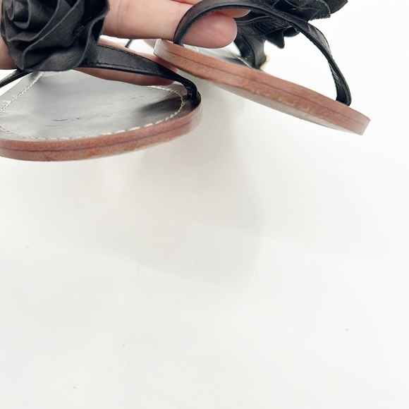 Kate Spade Caryl Black Sandals Roses Rosettes Black size 8 - Picture 5 of 9
